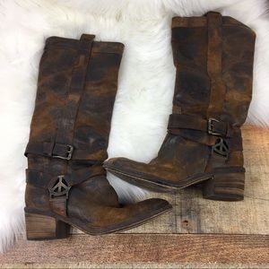 Donald J Pliner Devina Boot size 7.